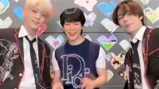 من مُردمممم. .... چالش آهنگ تی اکس تی با جیمین = مرگ یک آرمی موآ ...