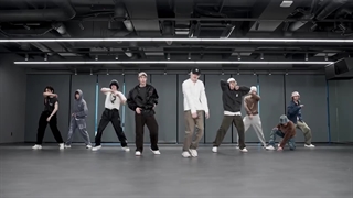 پرکتیس "Ay. yo" از "NCT127"