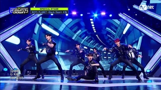 اسپیشال استیج گروه منتخب boys planet با آهنگ back door-stray kids در برنامه Mcountdown