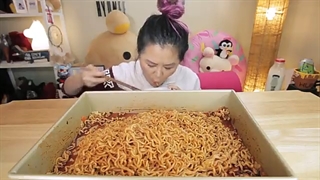 4X SPICY MALA FIRE NOODLE CHALLENGE!!
