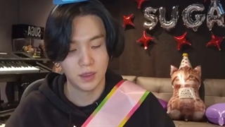 شوگا اومده لایو، تولد پیشی آرمی ها مبارک