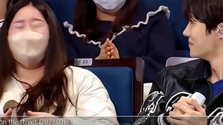 هوپی با آرمی ها در برنامه جی پارک