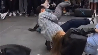 کنسرتای خیابونی کره یه چیز دیگن...