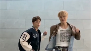 چالش رقص آهنگ Rover توسط کای و جونگوو عضو NCT