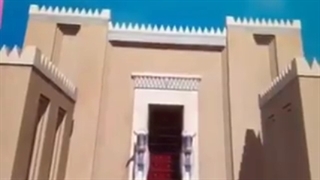 تخت جمشید یا پرسپولیس (اسم اصلیش بنای پارسه هست )