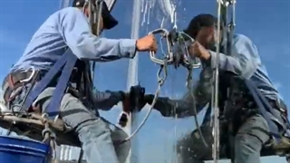 نماشویی شیشه های برج