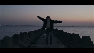 کاور آهنگ Flowers از Miley cyrus توسط Yuqi از G) IDLE)