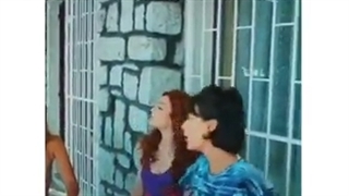 کلیپ عشق حرف حالیش نمیشه وقتی خونه تکونی میکنیم