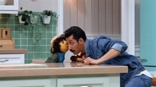 ایستگاه کردن جالب بهرام افشاری توسط بچه: تو رو سَنَنه! تو پولداری؟