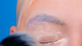 گریم صورت یک دختر جوان به شکل پاپا نوئل یا بابا نوئل با آنی حامی Ani Hami