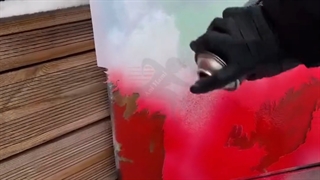 تغییرات و جایگزین صورت جدید بر روی تابلو ی نقاشی شده با آنی حامی Ani Hami