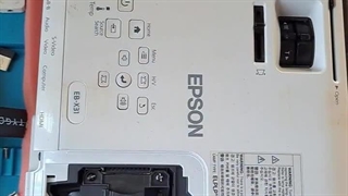 ویدئو پروژکتور epson eb-x72