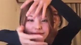 ریوجین و یجی اعضای ایتزی چالش flower رو رفتن