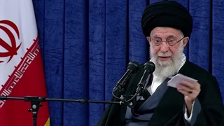 توطئه به بهانه زن | رهبر انقلاب