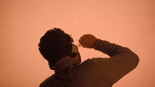 فرزند ایران | نقاشی شنی پرتره به مناسبت سالروز وفات یادگار امام خمینی (ره)، سید احمد خمینی