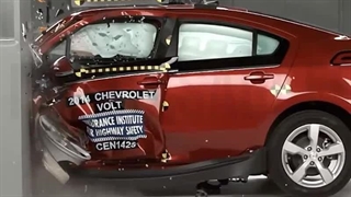 تست تصادف شورولت