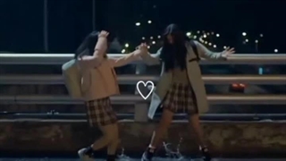 حس خوب>>>>> من و کیم هانا (زمان باهم بودن) سالی ک دیگر تکرار نشد