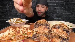 (ASMR NO TALKING) BURRITOS, QUESADILLAS, NACHOS, AND BURRITO BOWL MUKBANG