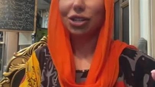 امروز می خوایم تولد آقای جونگ کوک رو تبریک بگیم فکر کردیم فقط ایران سلطان ستون متون داره توی کره جنوبی سلطان ستون متون نداریم