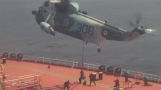 جزئیات توقیف نفتکش متخلف در دریای عمان توسط تکاوران نیروی دریایی ارتش