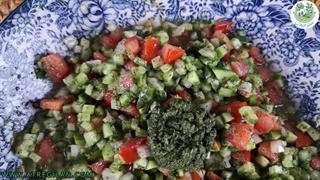 طرز تهیه سالا شیرازی با سبزی دلال