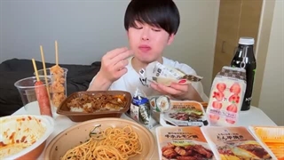 ASMR 7-Eleven EATING SOUNDS | 咀嚼音 | MUKBANG | 먹방