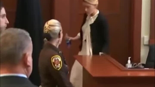 جانی دپ خیلی خوبه =')