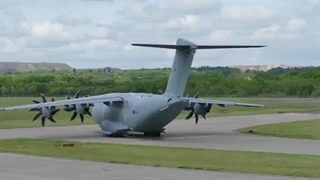 RAF Airbus A400M Atlas v RAF Boeing C-17A Globemaster III