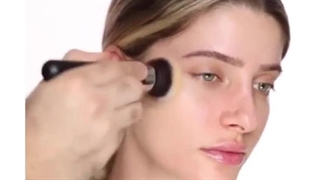 آموزش یک مدل میکاپ ساده و دخترانه