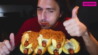 SPAGHETTI SAUCE CHEESE HOT DOGS FEAST * MESSY NO TALKING ASMR * | NOMNOMSAMMIEBOY