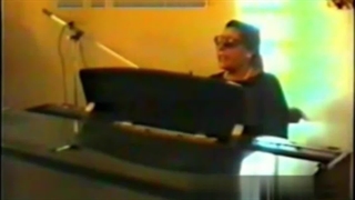 پیانو آواز پری زنگنه ایران ما، اجرای خصوصی بزرگداشت علی تجویدی در جمع بزرگان فرهنگ ادب هنر ایران زمین