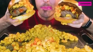 ASMR MESSY EATING MAC & CHEESE BURGERS ! * food sounds no talking mukbang *