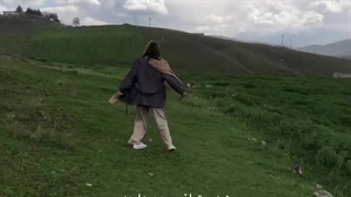 من نیومدم مردم رو راضی کنم!