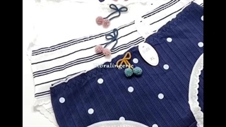 شورت زنانه نخی قلبی سرمه ای منگوله دار