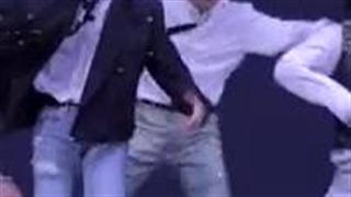 فنکم lee know از stray kids تو اجرای s-class در studio choom