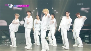 اجرای اهنگ Bite me از انهایپن در Music bank