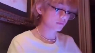 تهیونگ دیشب ۳ صبح اومده بود لایو