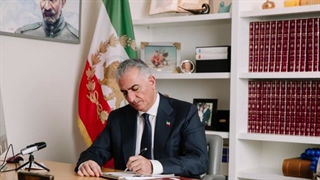 مستند فعالیت های سیاسی شاهزاده رضا پهلوی به روایت آرمان آریا