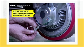 اسکرابر COMFORT XS-R مناسب برای شستشوی کف محوطه‌های بزرگ و صنعتی