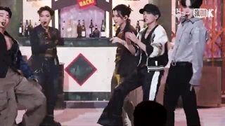 فنکم yeosang از ایتیز ateez در اجرای bouncy