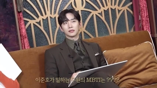 لی جونهو در پشت صحنه سریال پادشاه سرزمین