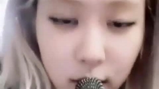 وقتی داخل لایو رزی آهنگ ایرانی پخش میشه