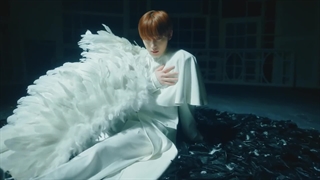 موزیک ویدیو (Sacrifice (Eat Me انهایپن