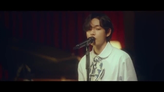 اجرای تهیونگ (V) (BTS)  (le jezz de V)به مناسبت سالگرد بی تی اس☆•