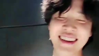 ما فندومی هستیم که آیدلمون جدی جدی گذاشتمون تو جیبش و از ته دل بهمون خندید