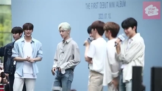 قسمتی از حضور پسرا در cultural park و یه فن میتینگ کوچولو با زی رز . ( توضیحات رو بخونید )