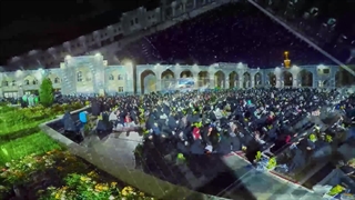 بزرگترین سفره اطعام غدیر در حرم رضوی