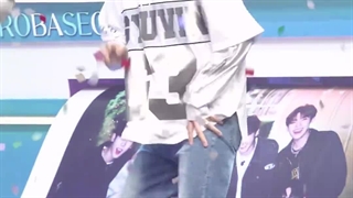 ⋆ فن کم کیم گیووین " Kim Gyuvin " عضو گروه زیروبیس‌وان " ZeroBaseOne " در اجرای New kidz on the Block