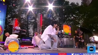 اجـرای جونگکوک آهنگ Seven در کنسرت تابستانی GMA