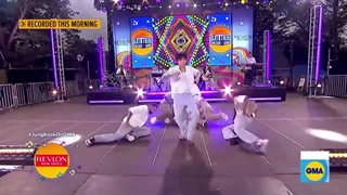 اجرای seven از jungkook در GMA